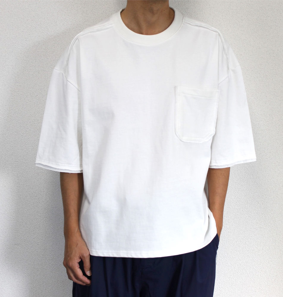 Cut Off Pocket T-shirts